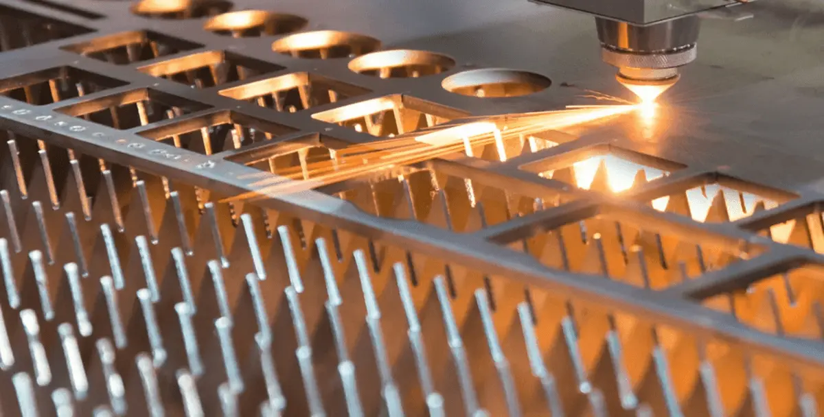 Metal Laser Cutting Guide: Types, Power & Thickness Explained